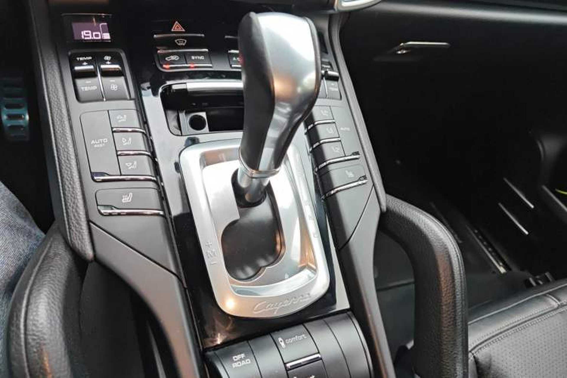 Used Porsche Cayenne 2016 Cayenne 3.0T Gear Lever