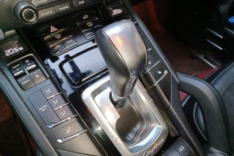 Used Porsche Cayenne 2016 3.0T parallel import Gear Lever