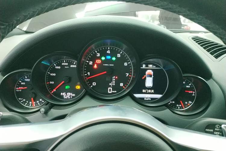 Used Porsche Cayenne 2016 Cayenne 3.0T Instrument Cluster
