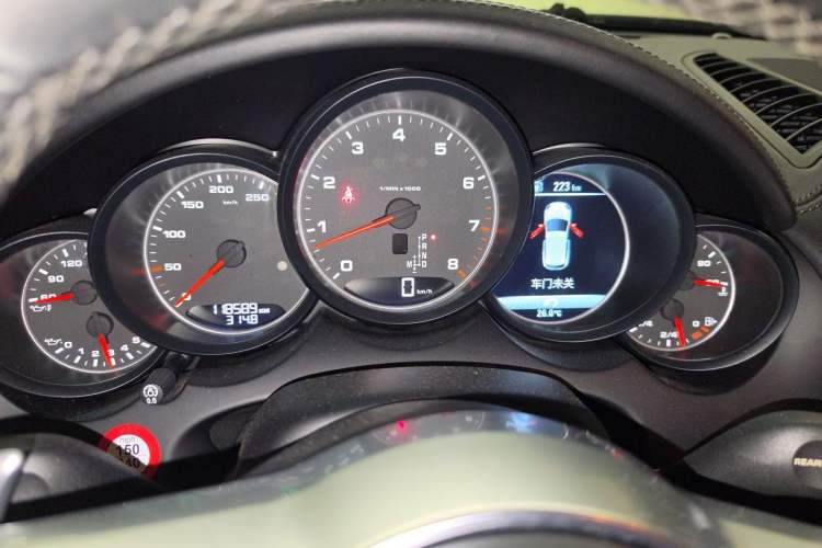 Used Porsche Cayenne 2016 Cayenne 3.0T Instrument Cluster