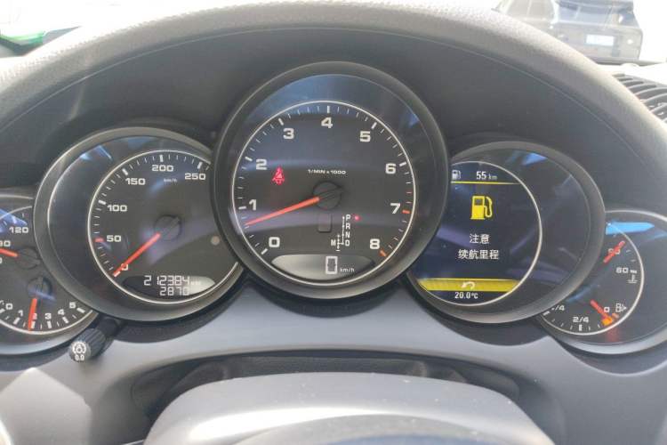 Used Porsche Cayenne 2016 Cayenne 3.0T Instrument Cluster