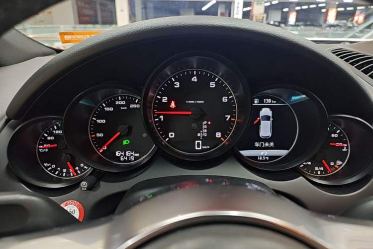 Used Porsche Cayenne 2016 Cayenne 3.0T Instrument Cluster