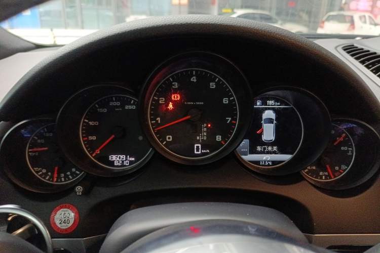 Used Porsche Cayenne 2016 Cayenne Platinum Edition 3.0T Instrument Cluster