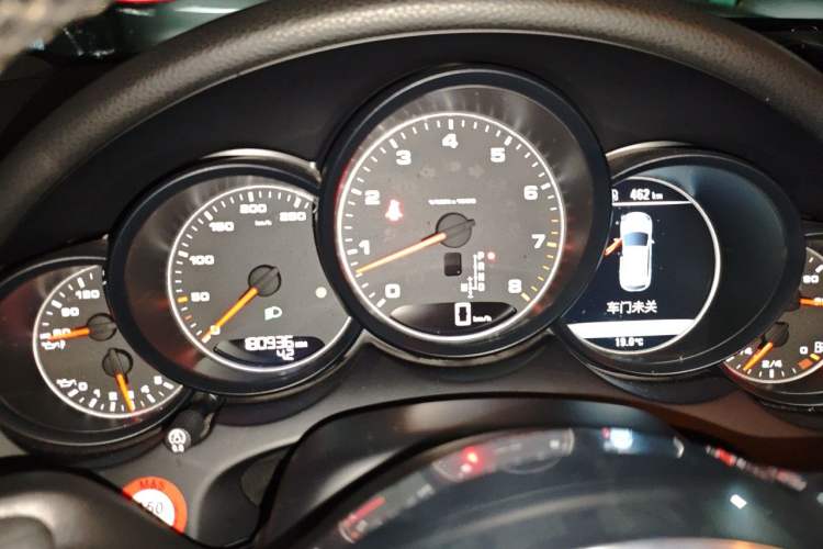 Used Porsche Cayenne 2016 Cayenne Platinum Edition 3.0T Instrument Cluster
