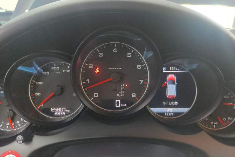 Used Porsche Cayenne 2016 Cayenne 3.0T Instrument Cluster