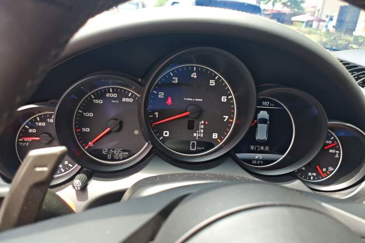 Used Porsche Cayenne 2016 Cayenne 3.0T Instrument Cluster