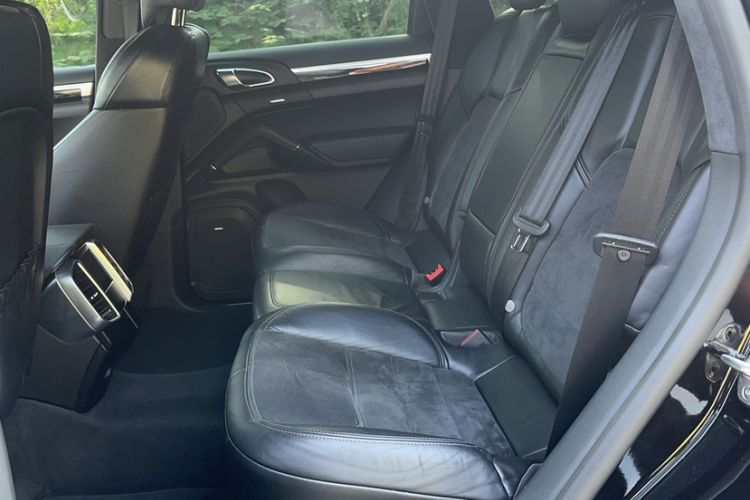 Used Porsche Cayenne 2016 Cayenne Platinum Edition 3.0T Interior 3