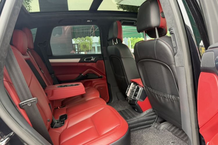 Used Porsche Cayenne 2016 Cayenne GTS 3.6T Interior 3