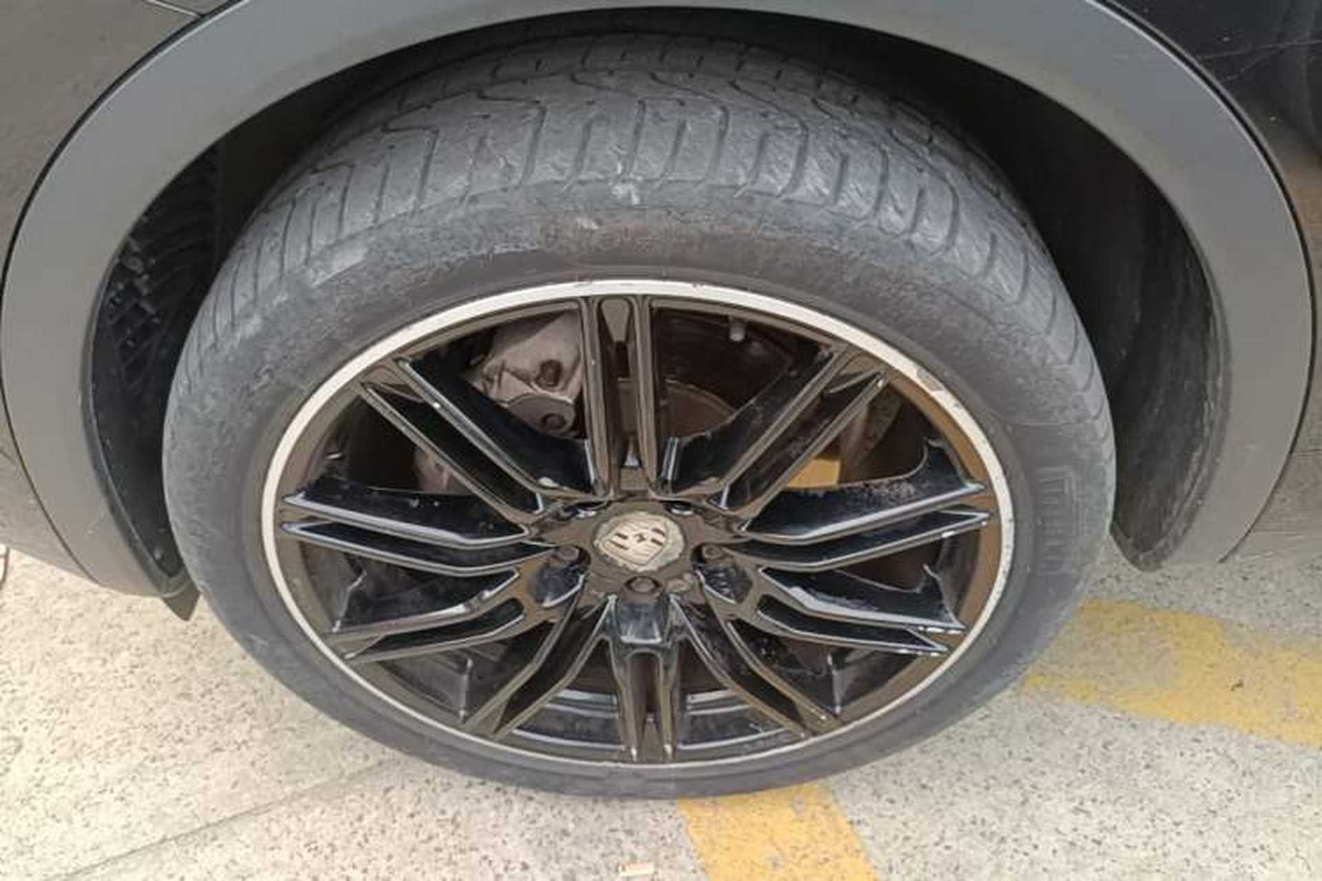 Used Porsche Cayenne 2016 Cayenne 3.0T Left Front Wheel Hub