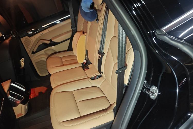 Used Porsche Cayenne 2016 Cayenne 3.0T Left Rear Seat