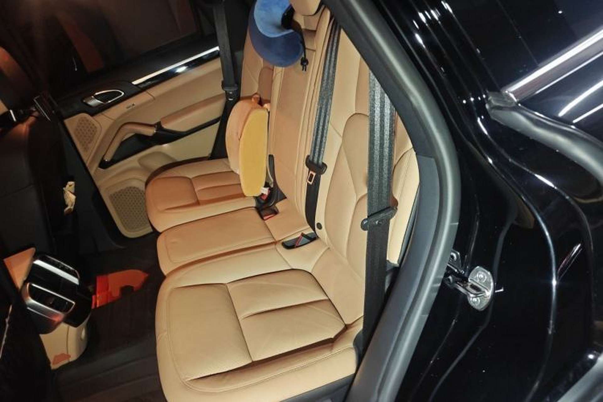 Used Porsche Cayenne 2016 Cayenne 3.0T Left Rear Seat