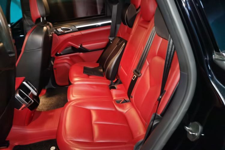 Used Porsche Cayenne 2016 Cayenne 3.0T Left Rear Seat