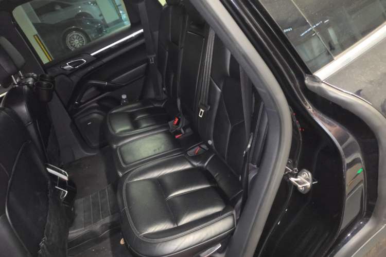 Used Porsche Cayenne 2016 Cayenne 3.0T Left Rear Seat