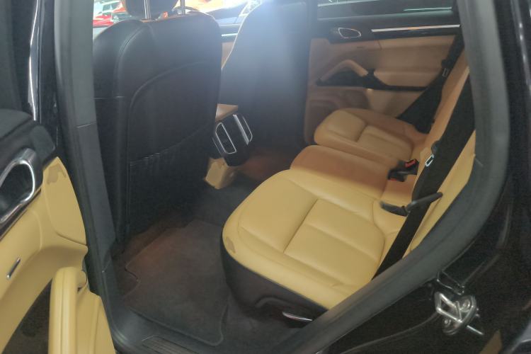 Used Porsche Cayenne 2016 Cayenne 3.0T Left Rear Seat