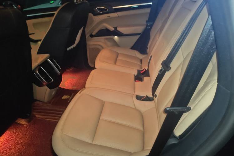 Used Porsche Cayenne 2016 Cayenne 3.0T Left Rear Seat