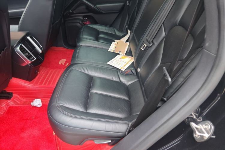 Used Porsche Cayenne 2016 Cayenne 3.0T Left Rear Seat