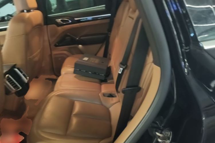Used Porsche Cayenne 2016 Cayenne 3.0T Left Rear Seat