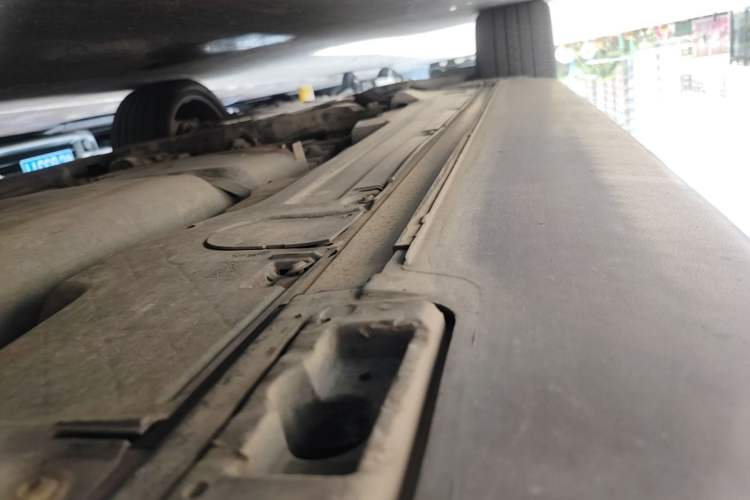 Used Porsche Cayenne 2016 Cayenne 3.0T Left Side Sill