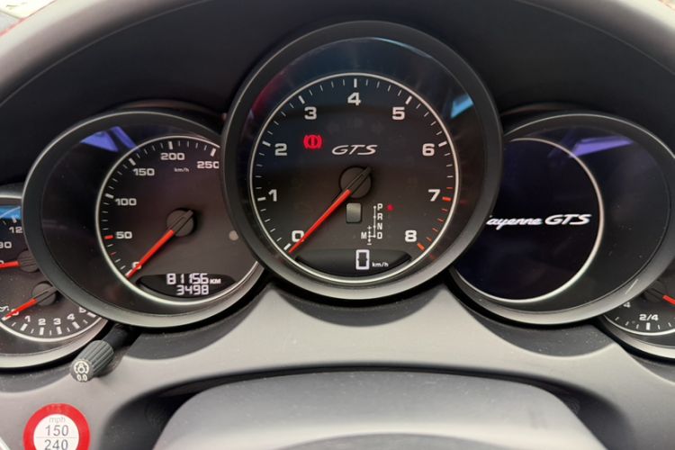 Used Porsche Cayenne 2016 Cayenne GTS 3.6T Odometer Close Up