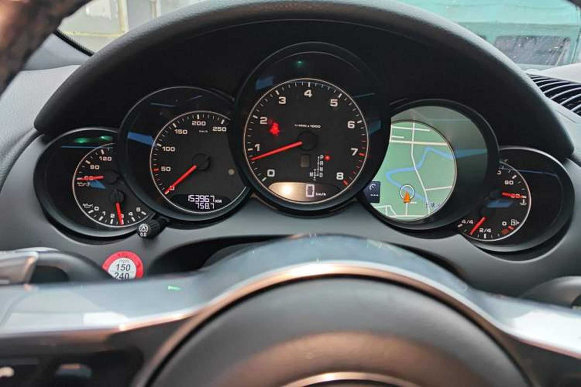 Used Porsche Cayenne 2016 Cayenne 3.0T Odometer Close Up