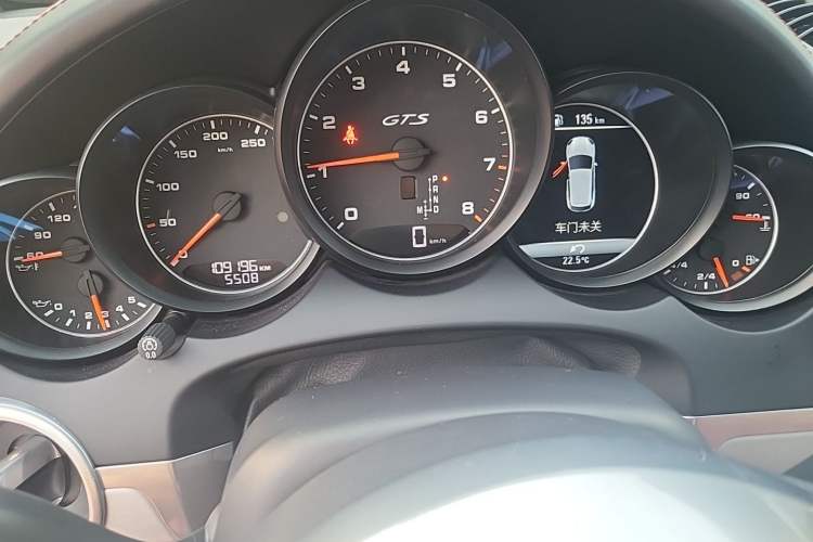 Used Porsche Cayenne 2016 Cayenne GTS 3.6T Odometer Close Up