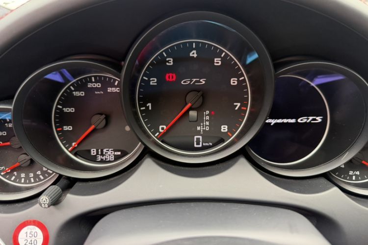 Used Porsche Cayenne 2016 Cayenne GTS 3.6T Odometer Close Up