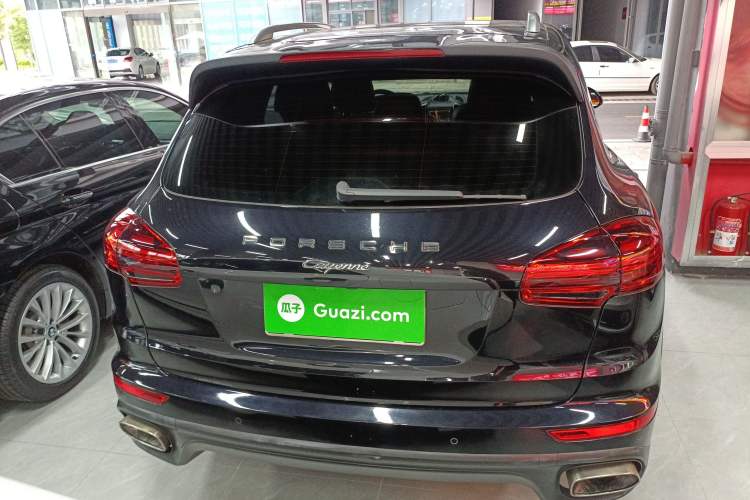 Used Porsche Cayenne 2016 Cayenne Platinum Edition 3.0T Rear
