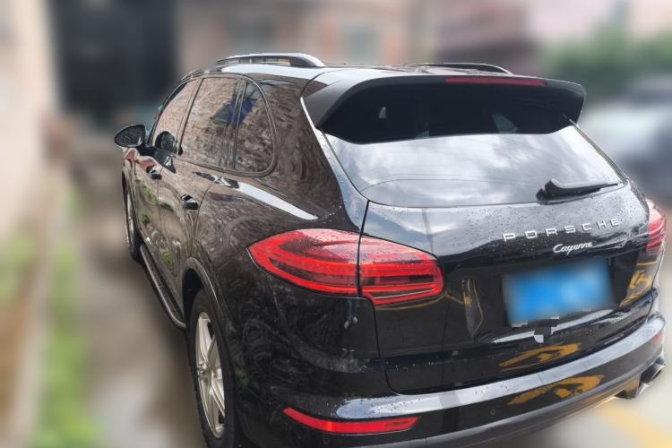 Used Porsche Cayenne 2016 Cayenne Platinum Edition 3.0T Rear Left 45 Deg