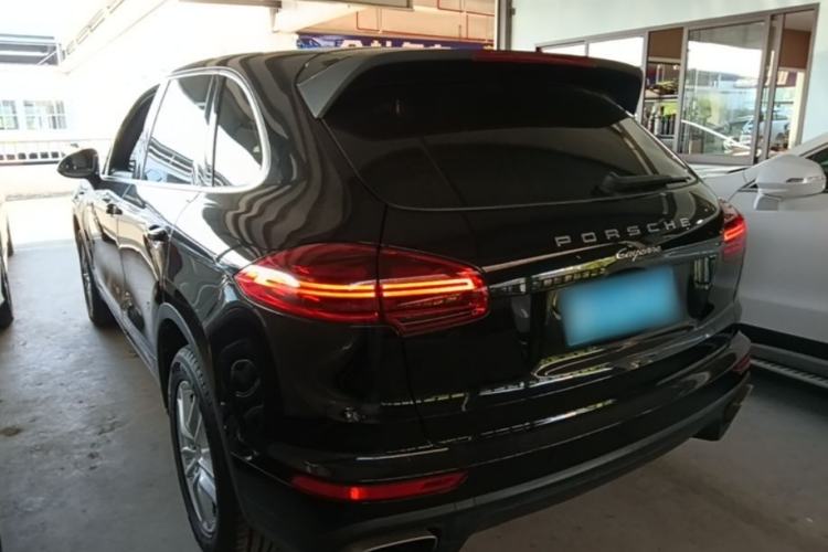 Used Porsche Cayenne 2016 Cayenne 3.0T Rear Left 45 Deg
