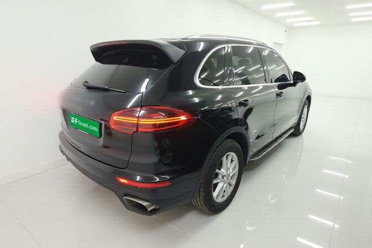 Used Porsche Cayenne 2016 Cayenne 3.0T Rear Right 45 Deg