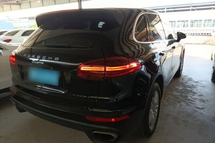 Used Porsche Cayenne 2016 Cayenne 3.0T Rear Right 45 Deg
