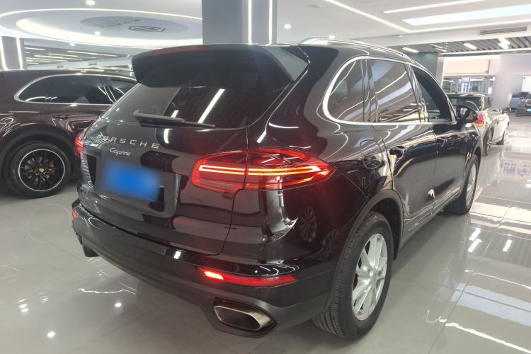 Used Porsche Cayenne 2016 Cayenne 3.0T Rear Right 45 Deg