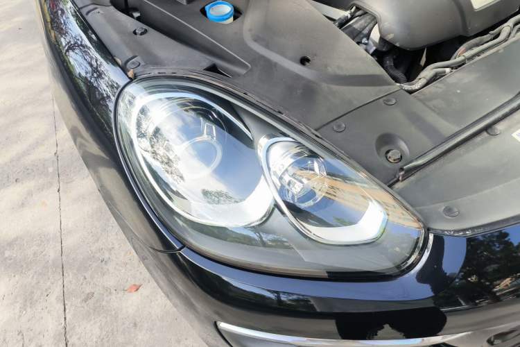 Used Porsche Cayenne 2016 Cayenne 3.0T Right Front Headlight