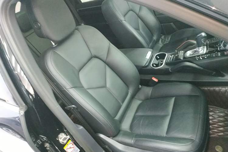 Used Porsche Cayenne 2016 Cayenne 3.0T Right Front Seat