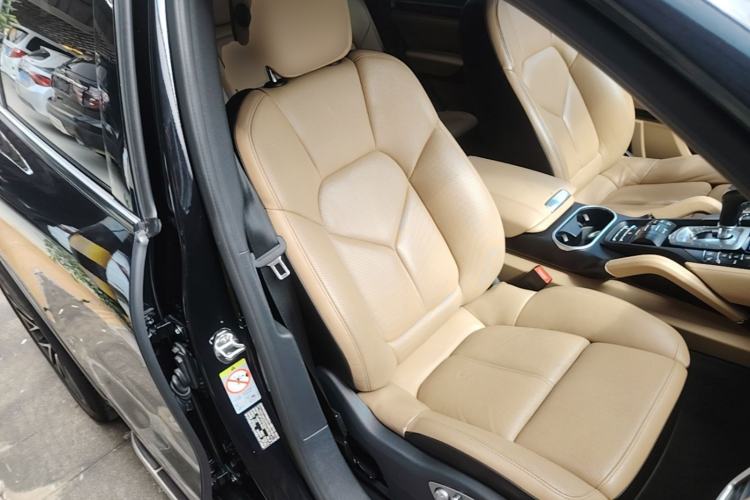 Used Porsche Cayenne 2016 Cayenne 3.0T Right Front Seat