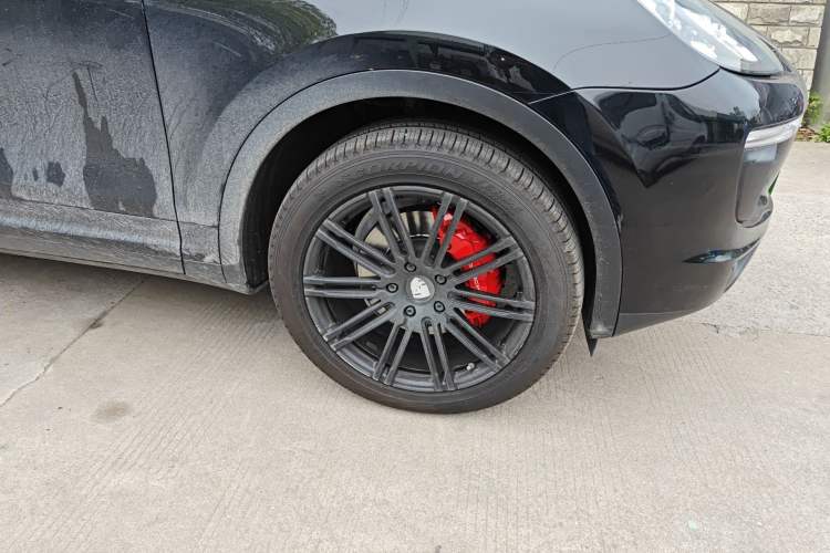 Used Porsche Cayenne 2016 Cayenne 3.0T Right Front Wheel Hub