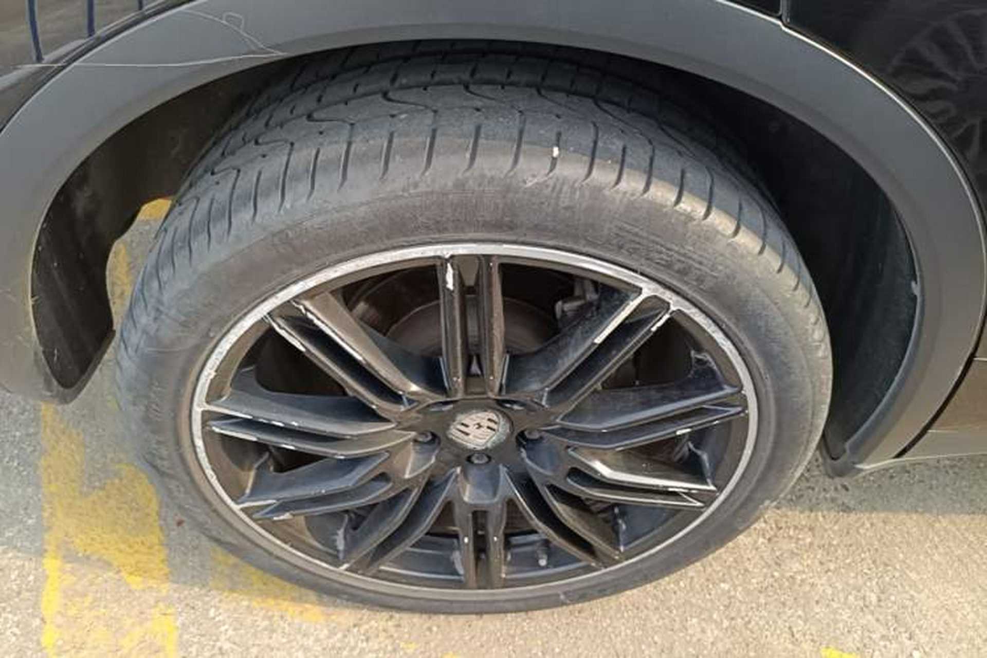 Used Porsche Cayenne 2016 Cayenne 3.0T Right Rear Wheel Hub