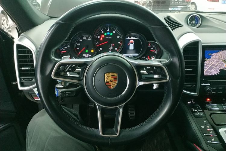 Used Porsche Cayenne 2016 Cayenne 3.0T Steering Wheel