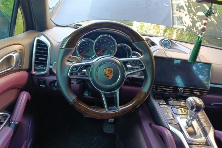 Used Porsche Cayenne 2016 Cayenne 3.0T Steering Wheel