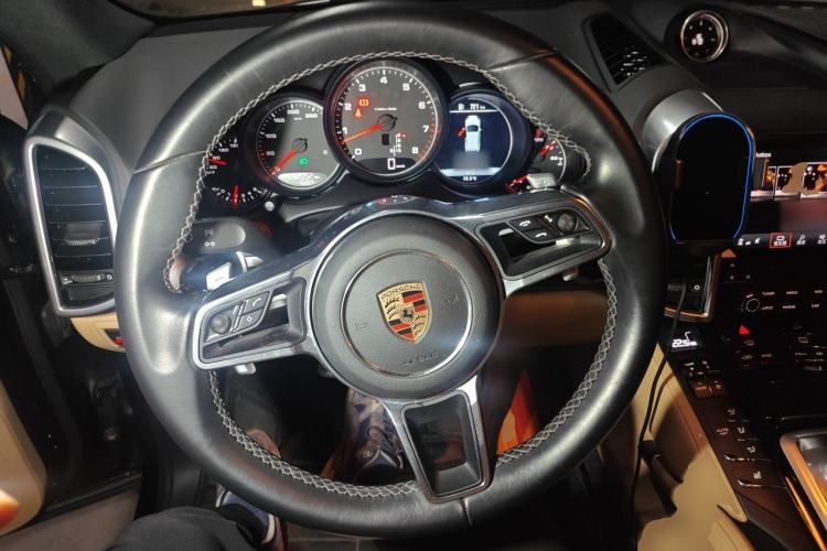 Used Porsche Cayenne 2016 Cayenne 3.0T Steering Wheel