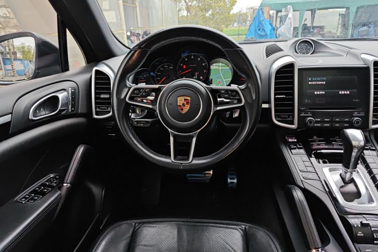 Used Porsche Cayenne 2016 Cayenne 3.0T Steering Wheel