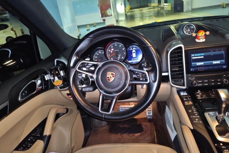 Used Porsche Cayenne 2016 Cayenne 3.0T Steering Wheel