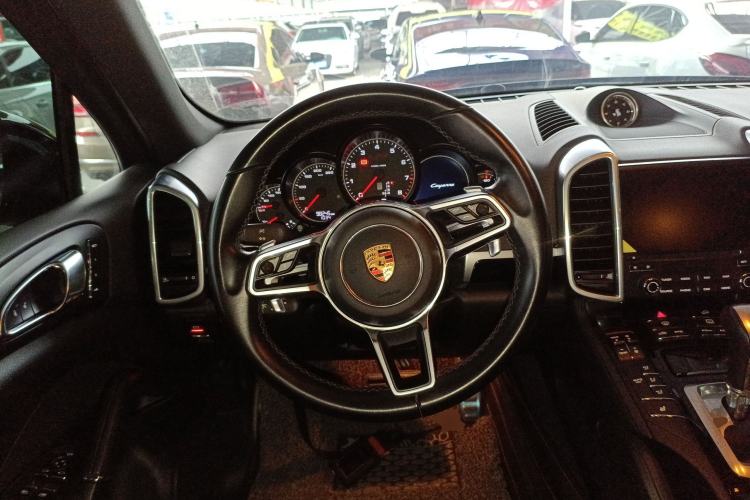 Used Porsche Cayenne 2016 Cayenne 3.0T Steering Wheel