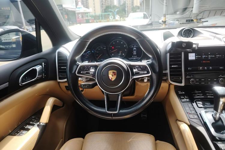 Used Porsche Cayenne 2016 Cayenne 3.0T Steering Wheel