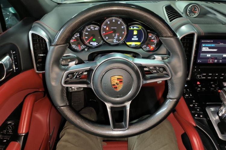 Used Porsche Cayenne 2016 Cayenne Platinum Edition 3.0T Steering Wheel