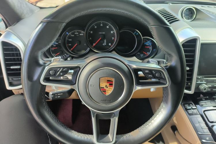 Used Porsche Cayenne 2016 Cayenne 3.0T Steering Wheel
