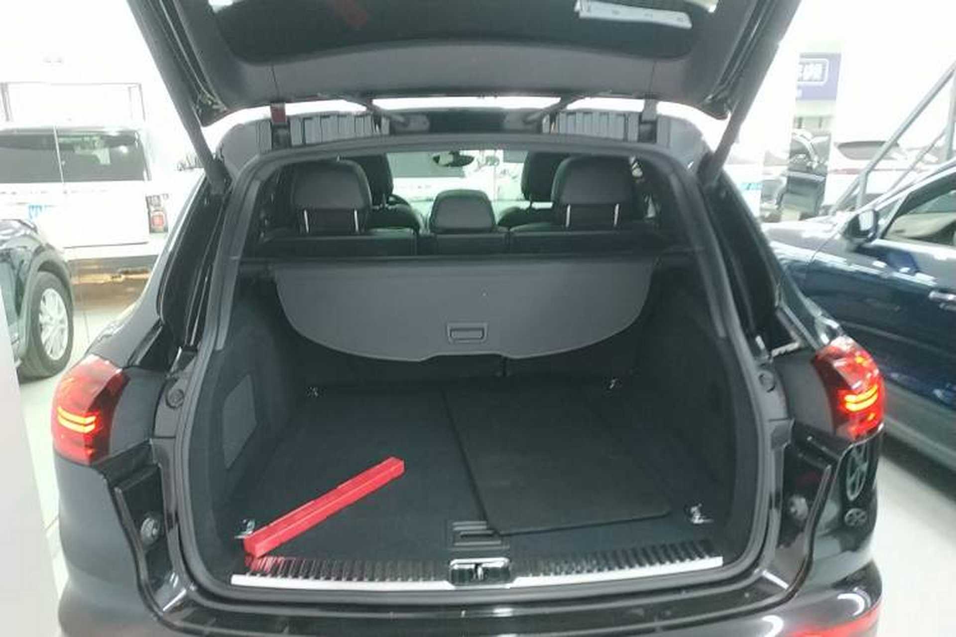 Used Porsche Cayenne 2016 Cayenne 3.0T Trunk
