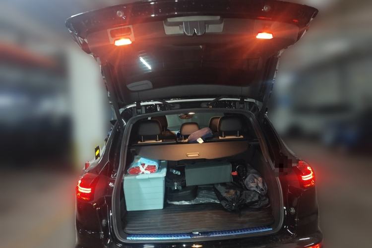 Used Porsche Cayenne 2016 Cayenne 3.0T Trunk