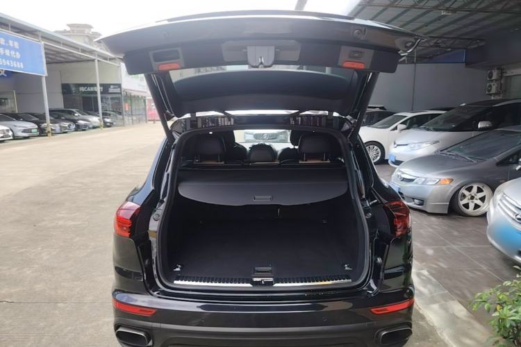 Used Porsche Cayenne 2016 Cayenne 3.0T Trunk