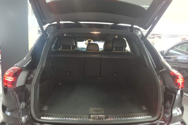 Used Porsche Cayenne 2016 Cayenne 3.0T Trunk